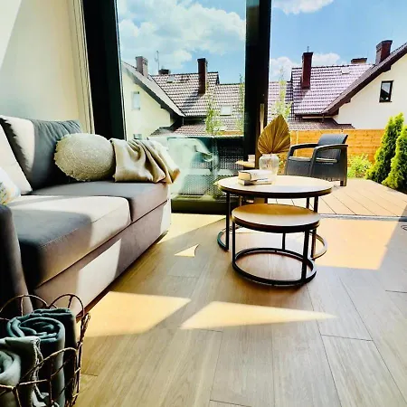 Garden Zielonki 14e Ferienhaus *