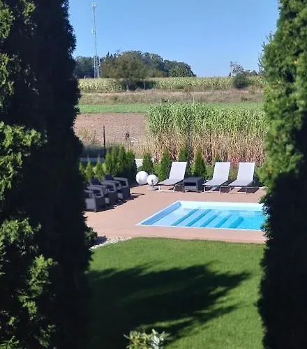 Semesterbostad Garden Zielonki 14e