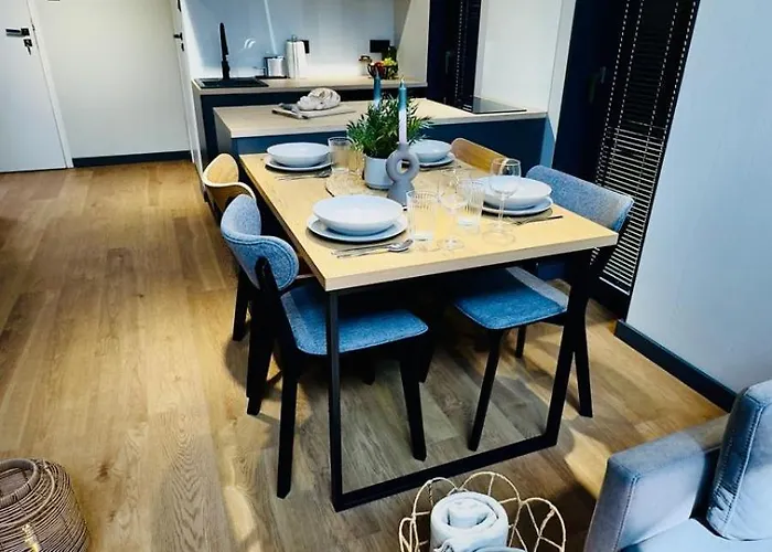 Semesterbostad Garden Zielonki 14e *